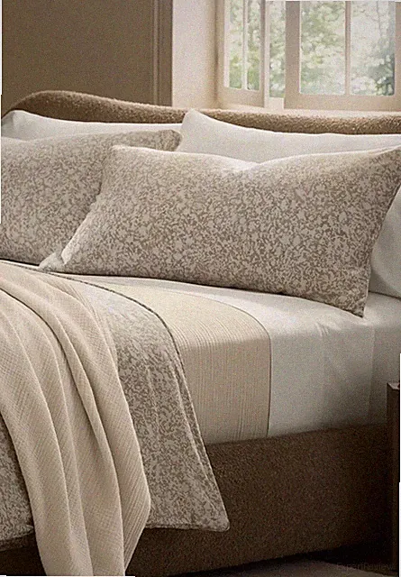 Boll & Branch Signature Garden Comforter Set King/Cal King Oak