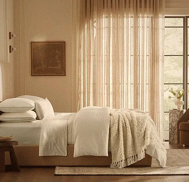 Plush, Cozy Beautiful Boll & Branch Cozy Bouclé Throw Blanket 50 x 70